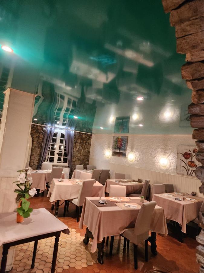 Logis Hotel Restaurant Les Charmettes Аржеле-сюр-Мер Екстериор снимка